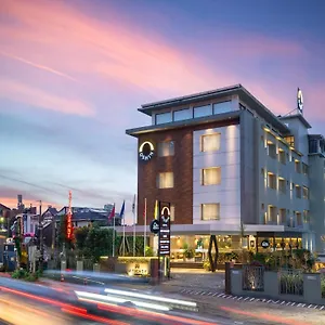 Oshin Hotel Wayanad